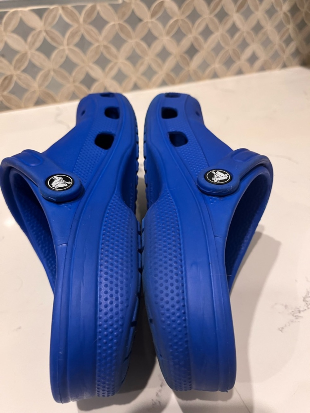 Crocs Baya Classic Clogs in Bright Blue Women's Size 8 - Picture 7 of 11